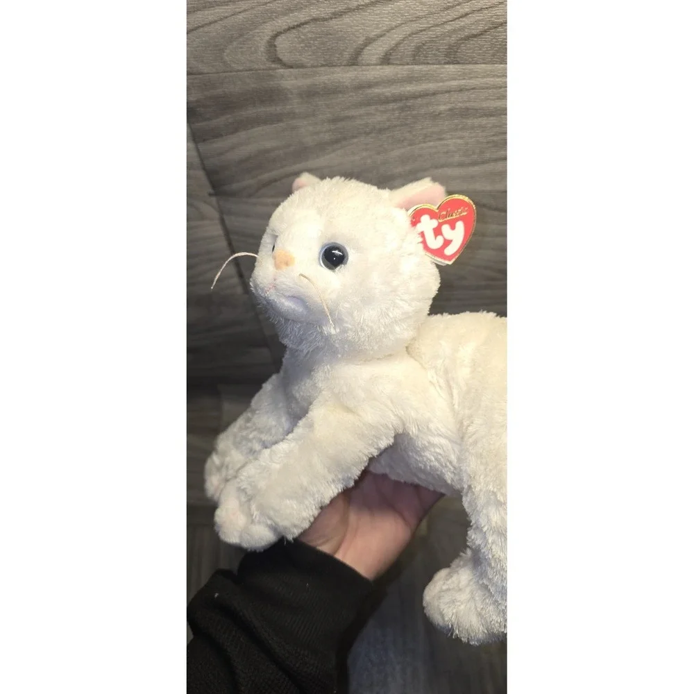 Ty Classic💜Crystal The White Cat 11